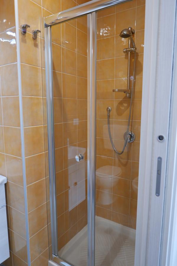 B&B Da Ary Colorful Rooms Νάπολη Εξωτερικό φωτογραφία